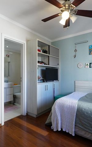 Apartamento à venda com 213m², 3 quartos e 3 vagasSuíte 1