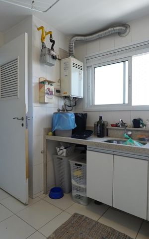 Apartamento à venda com 213m², 3 quartos e 3 vagasÁrea de Serviço