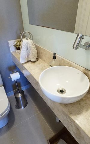 Apartamento à venda com 213m², 3 quartos e 3 vagasLavabo