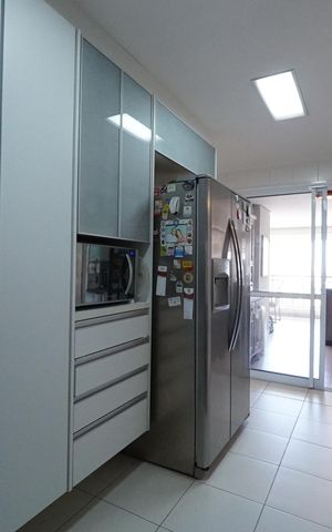 Apartamento à venda com 213m², 3 quartos e 3 vagasCorredor