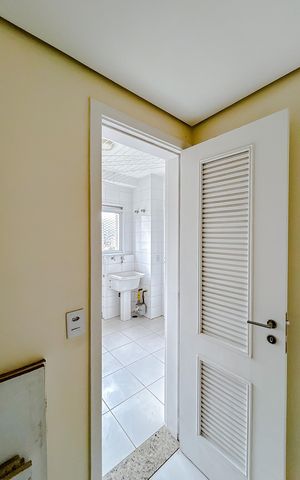 Apartamento para alugar com 315m², 4 quartos e 5 vagasQuarto de Serviço