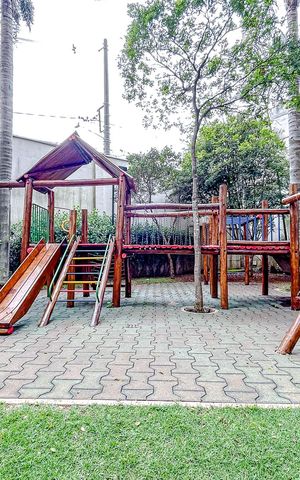 Apartamento para alugar com 315m², 4 quartos e 5 vagasÁrea comum - Playground