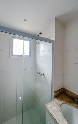 Apartamento para alugar com 315m², 4 quartos e 5 vagasBanheiro da Suíte 1