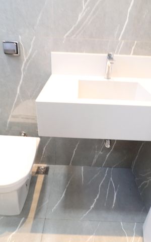 Casa de condomínio para alugar com 210m², 3 quartos e 4 vagasBanheiro do Quarto 2