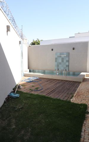 Casa de condomínio para alugar com 210m², 3 quartos e 4 vagasPiscina