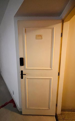 Apartamento à venda com 85m², 3 quartos e 2 vagas Apartamento à venda com 85m², 3 quartos e 2 vagasFechadura digital