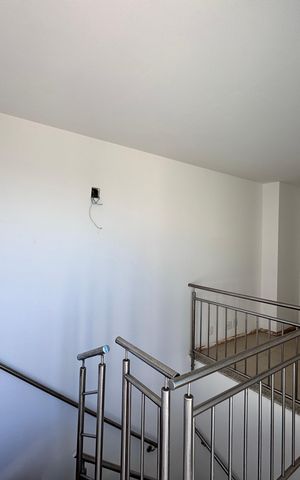 Apartamento para alugar com 135m², 2 quartos e 2 vagas Apartamento para alugar com 135m², 2 quartos e 2 vagasHall Segundo Andar