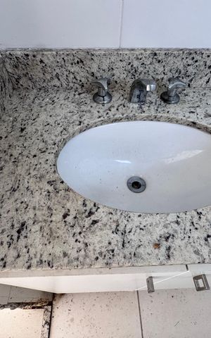 Apartamento para alugar com 135m², 2 quartos e 2 vagas Apartamento para alugar com 135m², 2 quartos e 2 vagasBanheiro Social