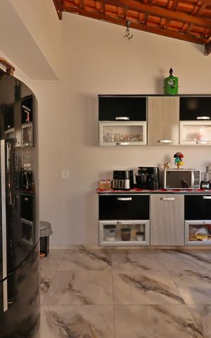 Apartamento para alugar com 100m², 2 quartos e 2 vagasCozinha