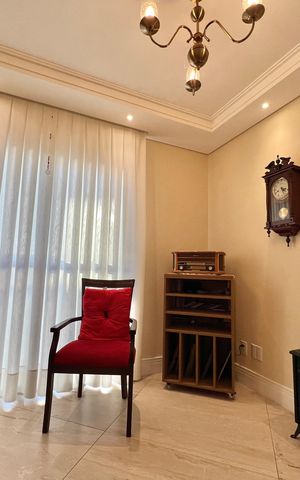Casa de condomínio à venda com 128m², 5 quartos e 2 vagas Casa de condomínio à venda com 128m², 5 quartos e 2 vagasSala