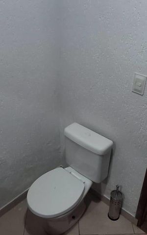 Casa para alugar com 310m², 3 quartos e 4 vagas Casa para alugar com 310m², 3 quartos e 4 vagasBanheiro