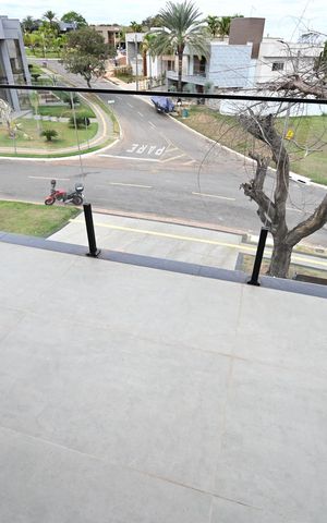 Casa de condomínio à venda com 319m², 3 quartos e 4 vagas