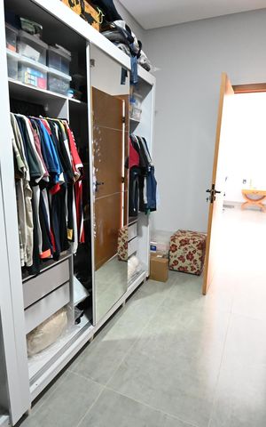 Casa de condomínio à venda com 319m², 3 quartos e 4 vagas