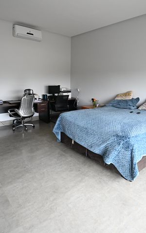Casa de condomínio à venda com 319m², 3 quartos e 4 vagas