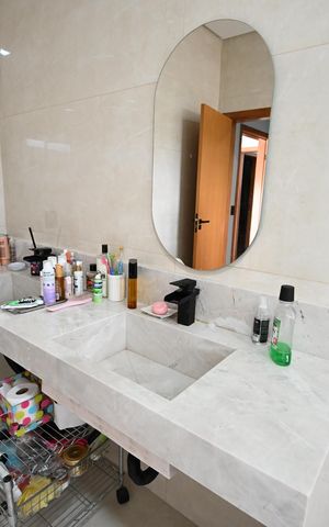 Casa de condomínio à venda com 319m², 3 quartos e 4 vagas