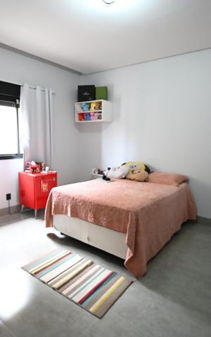 Casa de condomínio à venda com 319m², 3 quartos e 4 vagas