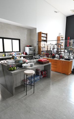 Casa de condomínio à venda com 319m², 3 quartos e 4 vagas