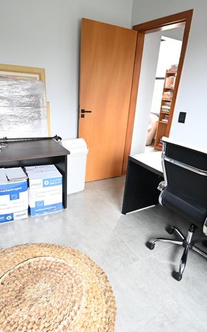 Casa de condomínio à venda com 319m², 3 quartos e 4 vagas