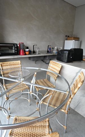 Casa de condomínio à venda com 319m², 3 quartos e 4 vagas