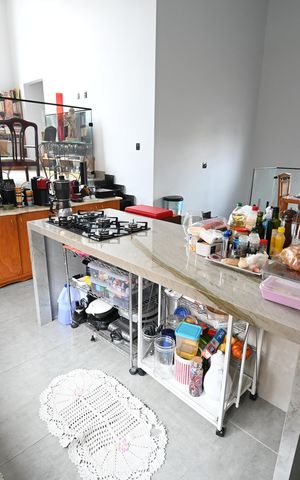 Casa de condomínio à venda com 319m², 3 quartos e 4 vagas