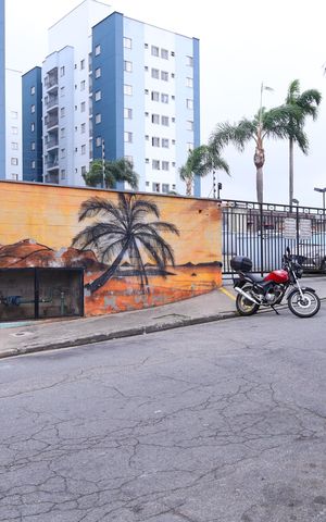 Apartamento à venda com 47m², 2 quartos e 1 vagaPlaca GRANDE instalada na fachada do condomínio, dia 10.08.2026 - Código da placa: BFSH-5