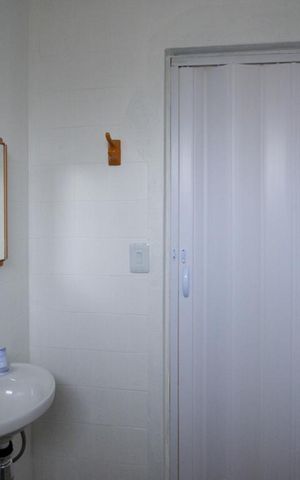 Casa à venda com 250m², 4 quartos e 2 vagas Casa à venda com 250m², 4 quartos e 2 vagasBANHEIRO (CASA 2)