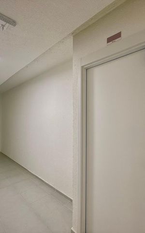 Apartamento para alugar com 34m², 2 quartos e sem vaga Apartamento para alugar com 34m², 2 quartos e sem vagaHall Apartamento