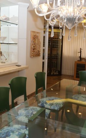 Apartamento à venda com 335m², 4 quartos e 2 vagasSala
