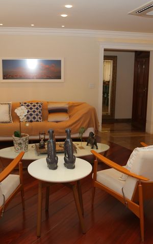 Apartamento à venda com 335m², 4 quartos e 2 vagasSala