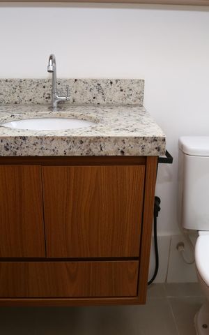 Casa de condomínio para alugar com 50m², 2 quartos e 3 vagasBanheiro