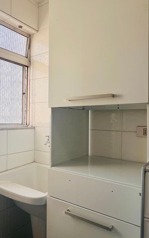 Apartamento para alugar com 60m², 2 quartos e 1 vaga Apartamento para alugar com 60m², 2 quartos e 1 vagaÁrea de serviço