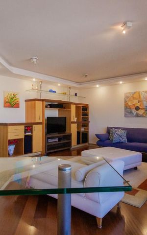 Apartamento à venda com 200m², 3 quartos e 3 vagas