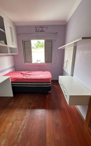 Casa de condomínio para alugar com 280m², 3 quartos e 4 vagas Casa de condomínio para alugar com 280m², 3 quartos e 4 vagasQuarto