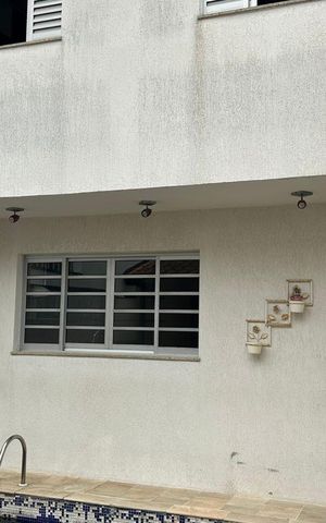 Casa de condomínio para alugar com 280m², 3 quartos e 4 vagas Casa de condomínio para alugar com 280m², 3 quartos e 4 vagasÁrea externa