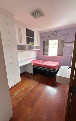 Casa de condomínio para alugar com 280m², 3 quartos e 4 vagas Casa de condomínio para alugar com 280m², 3 quartos e 4 vagasQuarto