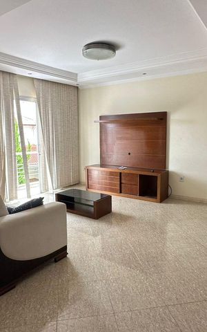 Casa de condomínio para alugar com 280m², 3 quartos e 4 vagas Casa de condomínio para alugar com 280m², 3 quartos e 4 vagasSala