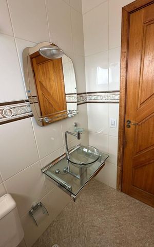 Casa de condomínio para alugar com 280m², 3 quartos e 4 vagas Casa de condomínio para alugar com 280m², 3 quartos e 4 vagasBanheiro
