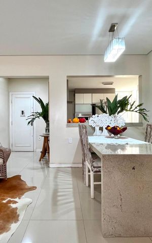 Apartamento à venda com 184m², 3 quartos e sem vaga Apartamento à venda com 184m², 3 quartos e sem vagaSala