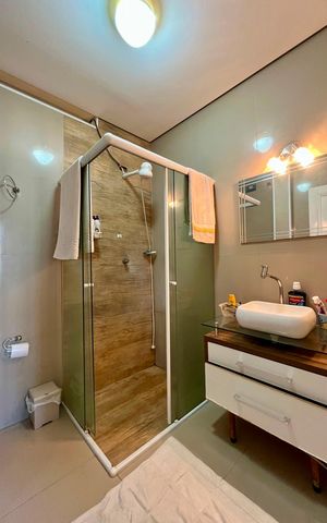 Apartamento à venda com 184m², 3 quartos e sem vaga Apartamento à venda com 184m², 3 quartos e sem vagaBanheiro