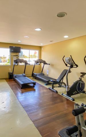 Apartamento para alugar com 66m², 3 quartos e 2 vagas Apartamento para alugar com 66m², 3 quartos e 2 vagasAcademia
