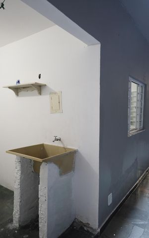Casa para alugar com 60m², 1 quarto e sem vagaÁrea de Serviço