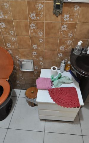 Casa à venda com 130m², 3 quartos e 3 vagasBanheiro 2