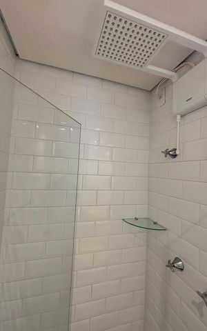 Studio para alugar com 25m², 1 quarto e 1 vaga Studio para alugar com 25m², 1 quarto e 1 vagaBanheiro