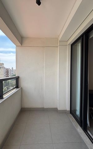 Studio para alugar com 25m², 1 quarto e 1 vaga Studio para alugar com 25m², 1 quarto e 1 vagaVaranda