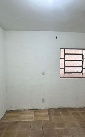 Casa para alugar com 45m², 2 quartos e 2 vagas