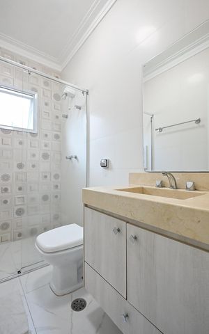 Casa para alugar com 407m², 3 quartos e 3 vagasBanheiro