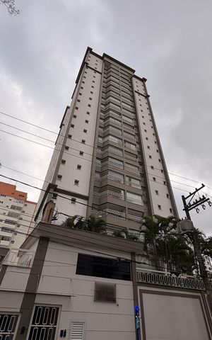 Apartamento à venda com 130m², 3 quartos e 2 vagas Apartamento à venda com 130m², 3 quartos e 2 vagasFachada