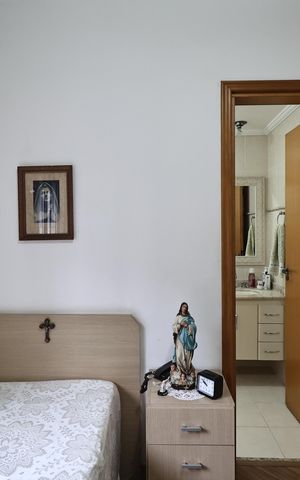 Apartamento à venda com 130m², 3 quartos e 2 vagas Apartamento à venda com 130m², 3 quartos e 2 vagasSuite 2