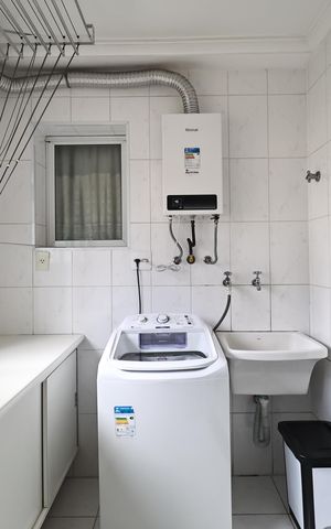 Apartamento à venda com 130m², 3 quartos e 2 vagas Apartamento à venda com 130m², 3 quartos e 2 vagasLavanderia