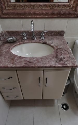 Apartamento à venda com 130m², 3 quartos e 2 vagas Apartamento à venda com 130m², 3 quartos e 2 vagasBanheiro suíte 3